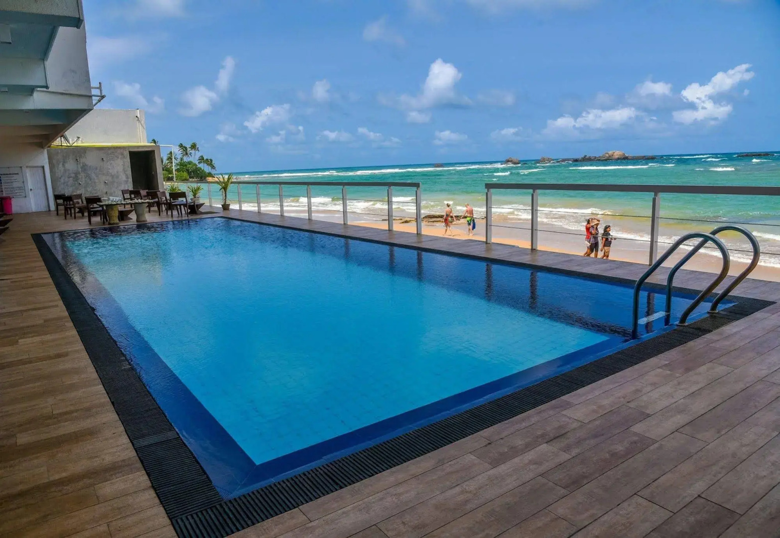 Coral Rock by Bansei