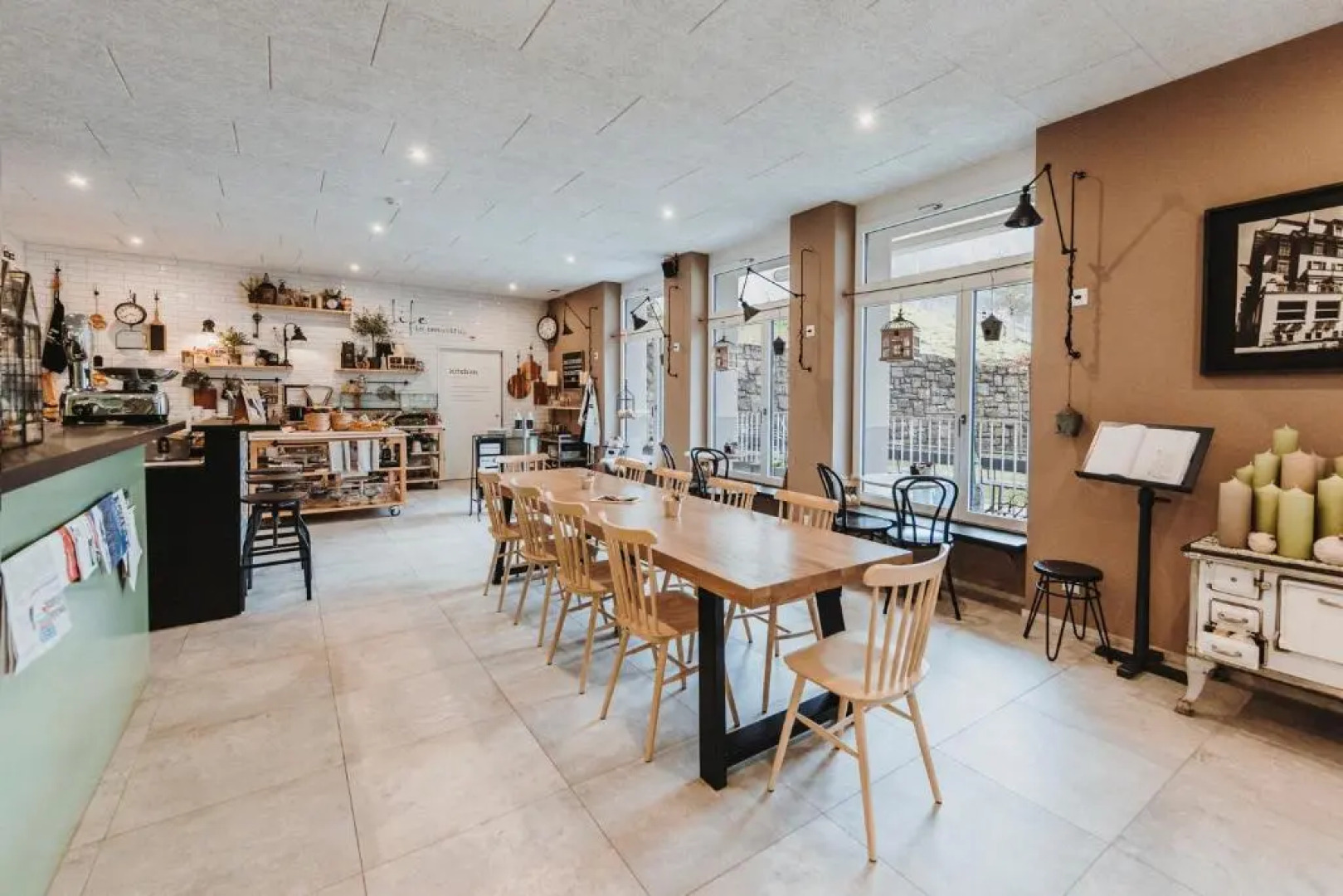 Emma's Hotel - Bed & Breakfast Self Check-in Hotel