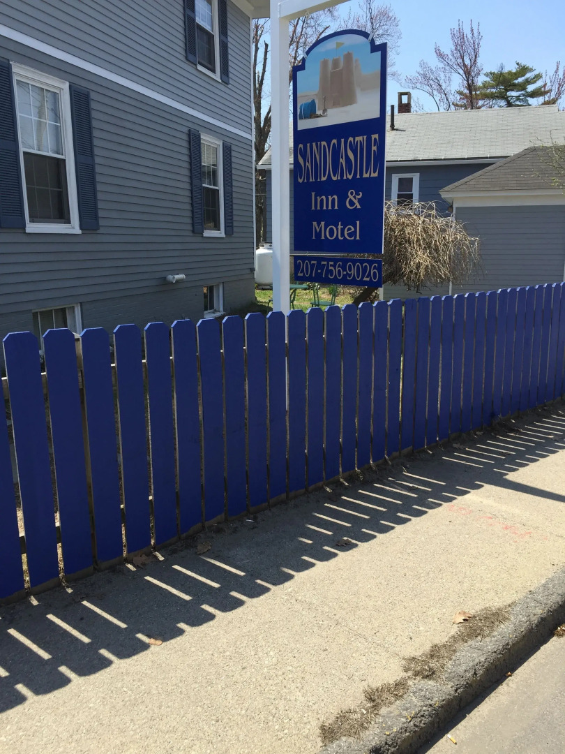 Sandcastle Inn & Motel