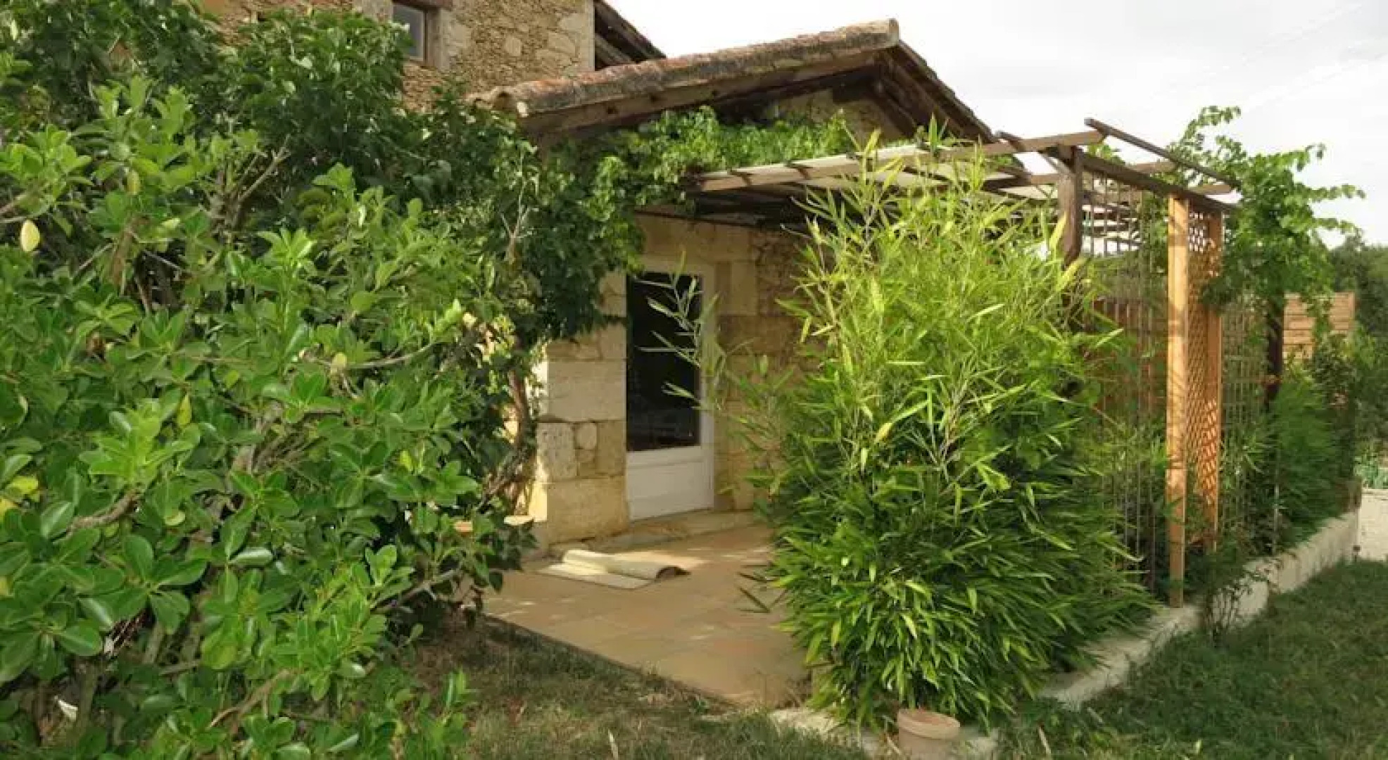 Gîte "Encazeneuve Haut"