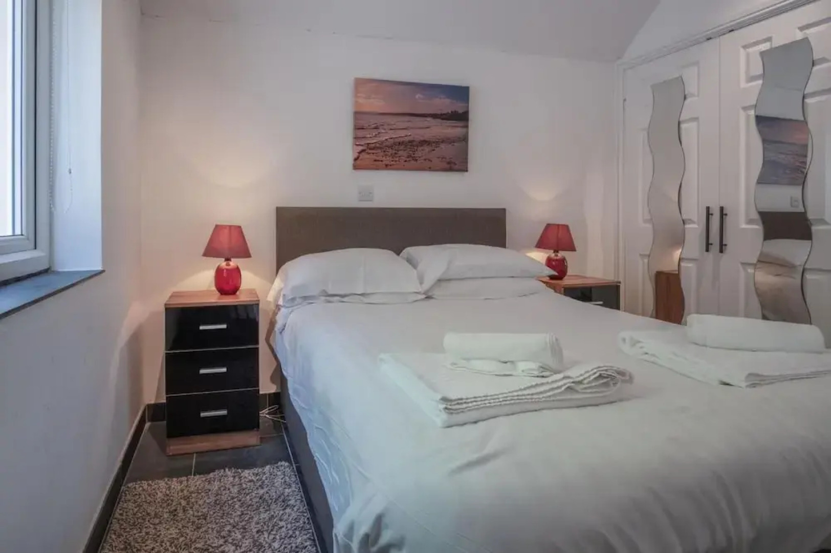 Manor View - 1 Bedroom Apartment - Pendine