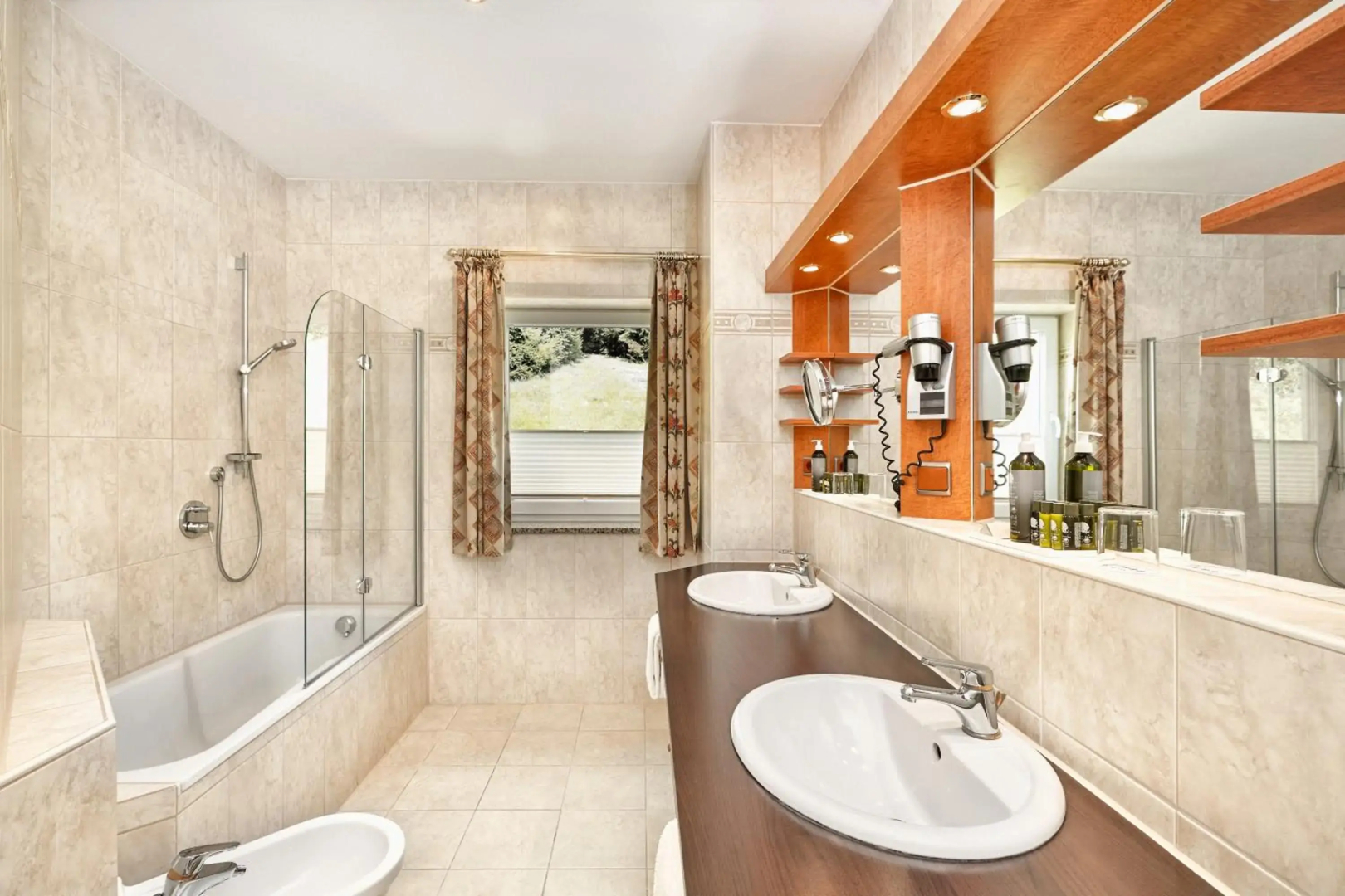 Königshof Hotel Resort ****S