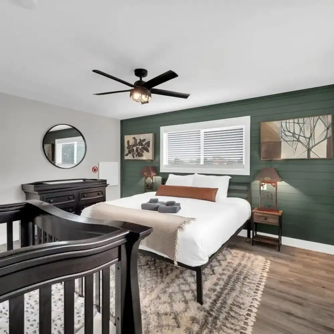 Spacious 4BR Home Near Grand Canyon Sleeps 10
