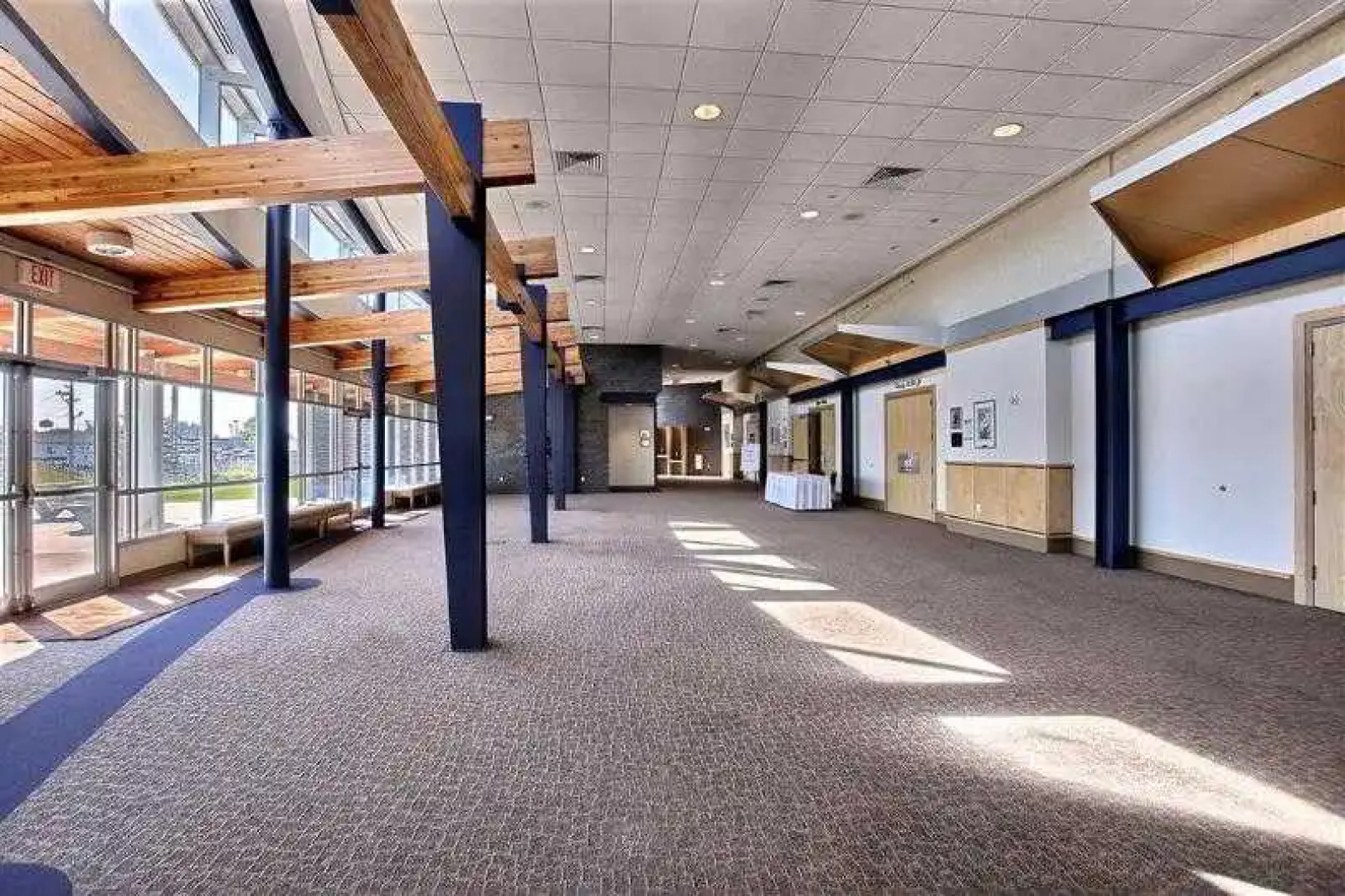 Country Inn & Suites By Carlson, Fergus Falls, Mn