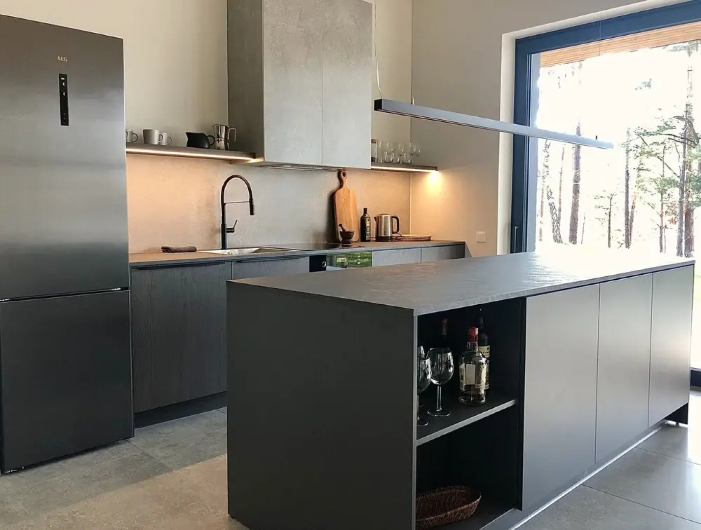 The Lake. Unique Waterfront Villa