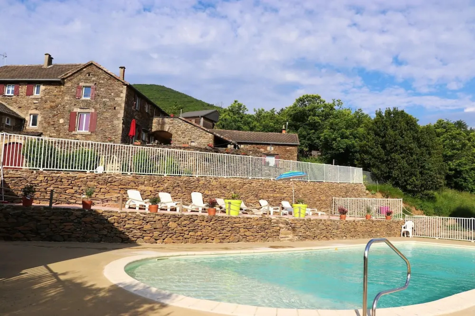 House With 3 Bedrooms in Gravières, With Wonderful Mountain View, Pool