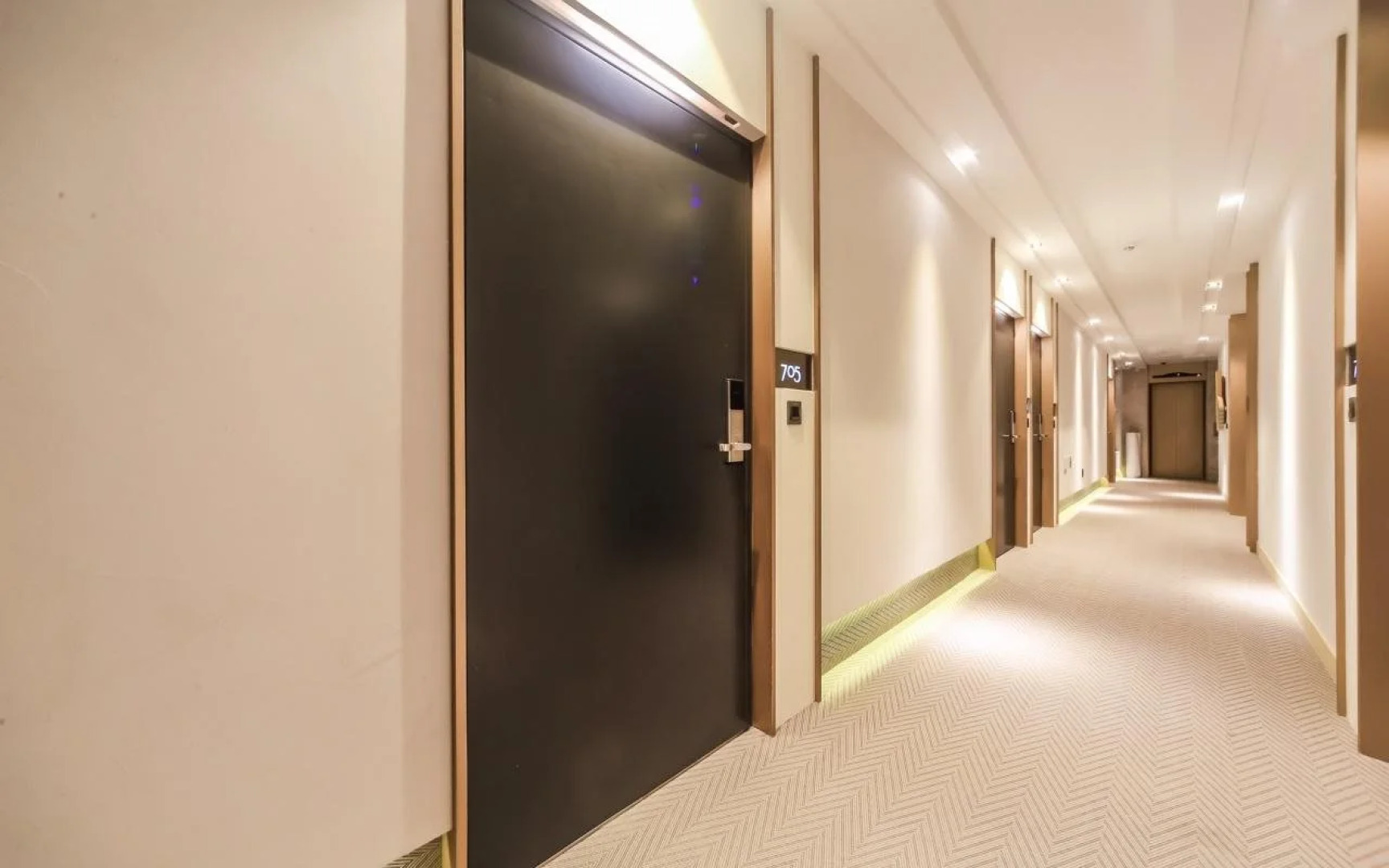 Hound Hotel Seomyeon - Bumcheon