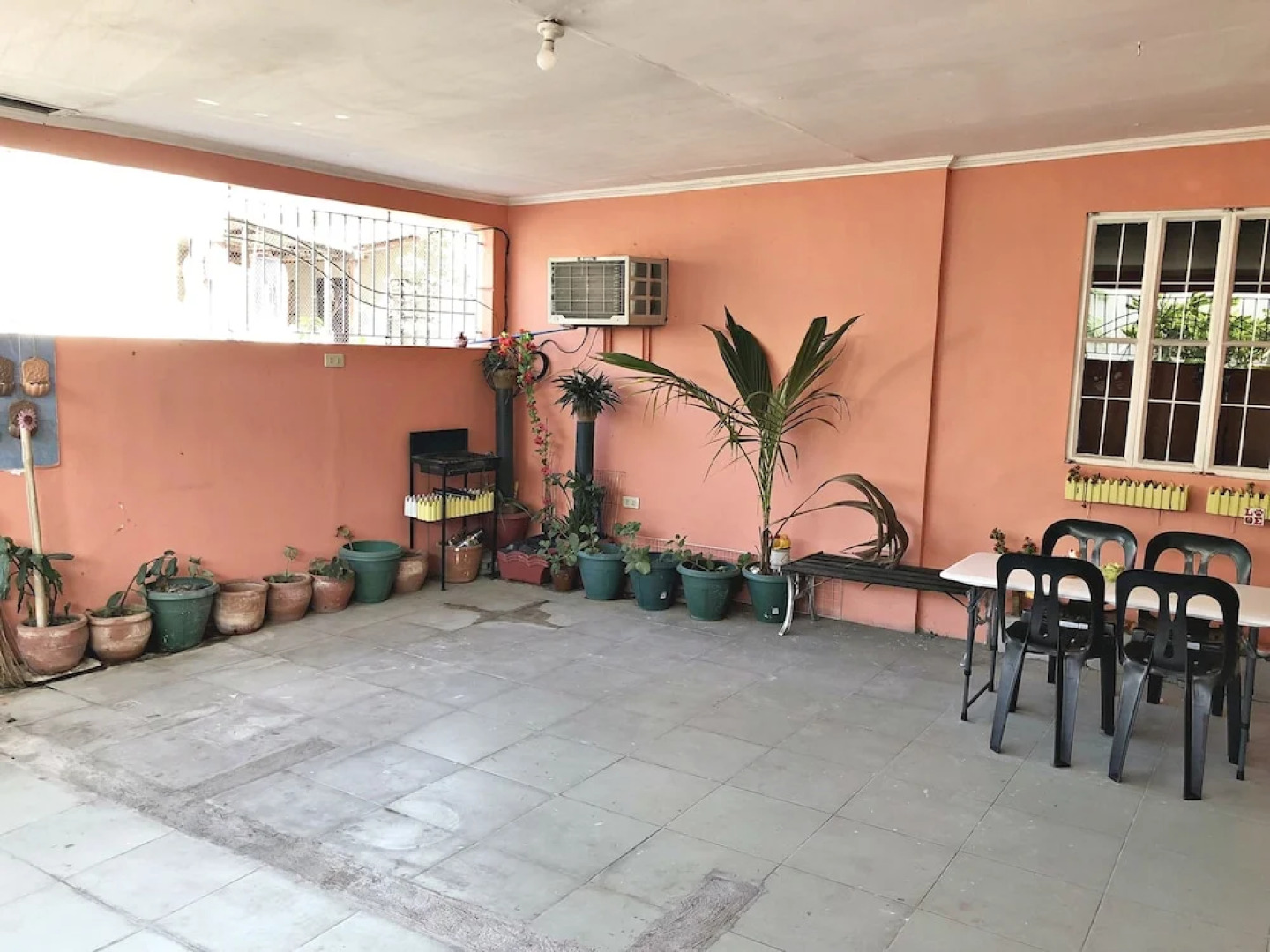 Kalayaan Transient House