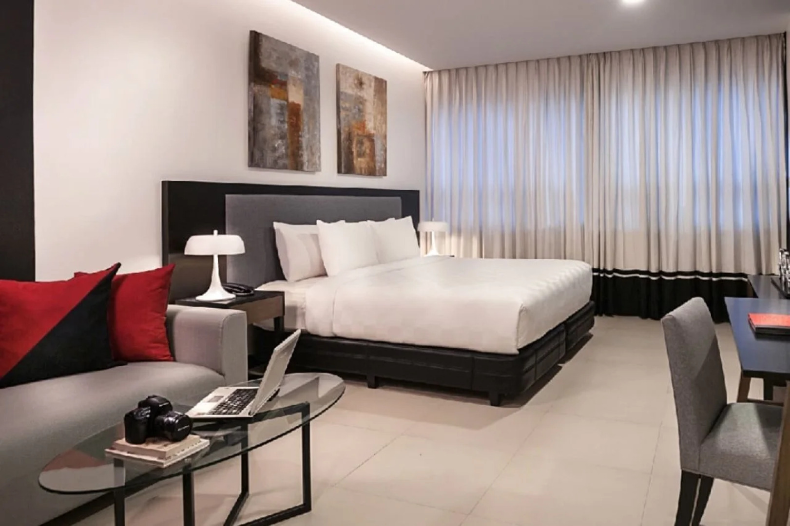 Summit Hotel Magnolia