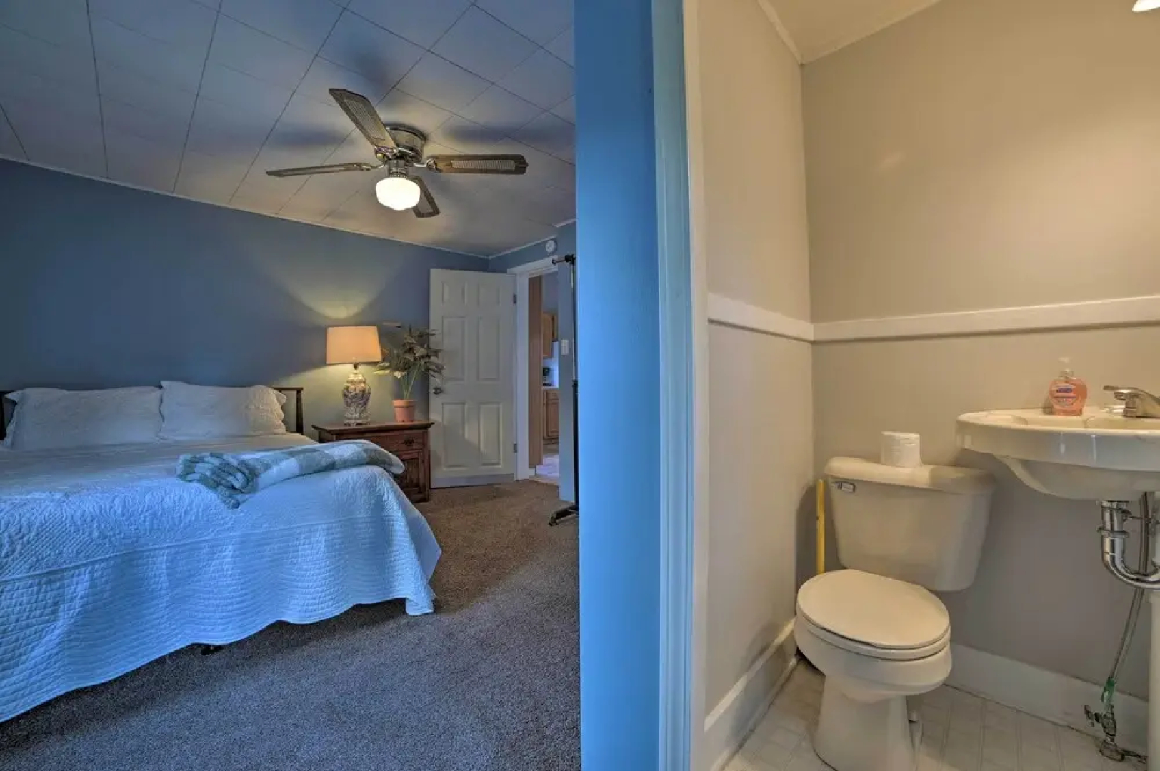 Manistee House w/ Deck: 1/2 Mi to Riverwalk!