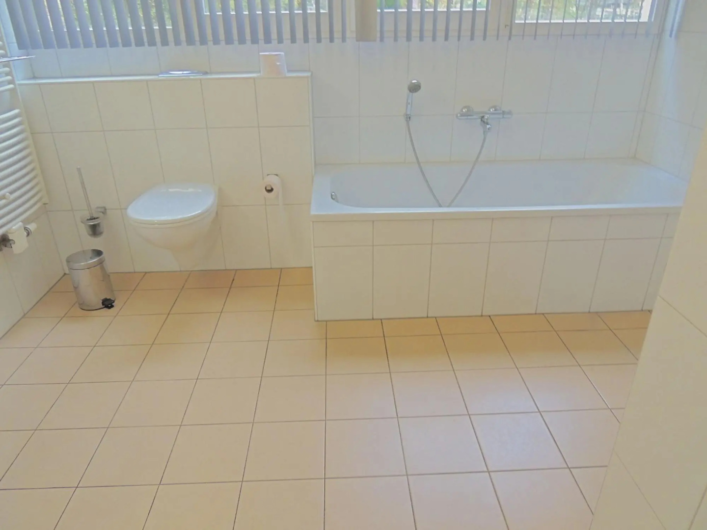 Spacious Villa in Hoenderloo