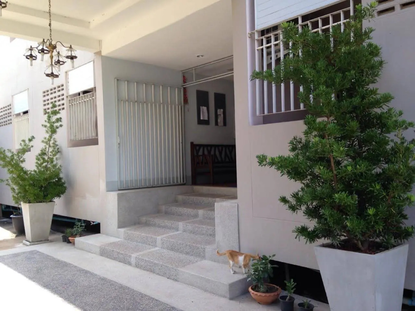 Zwahotel Amnatcharoen