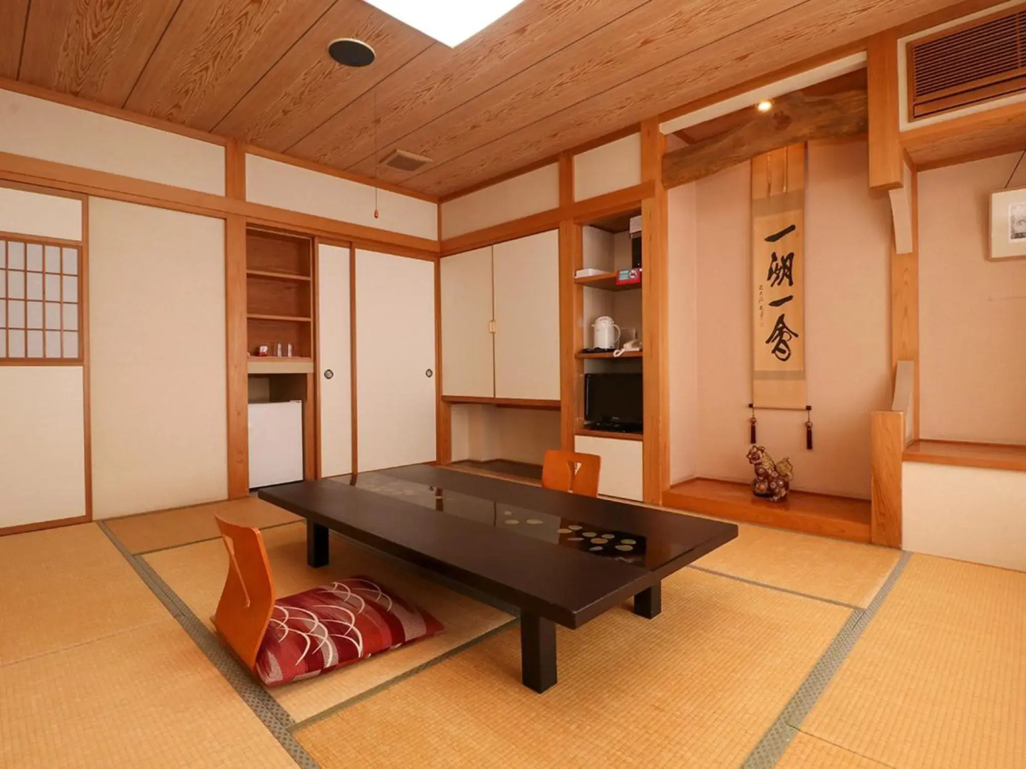 KINSEIKAN Grace Court Realis