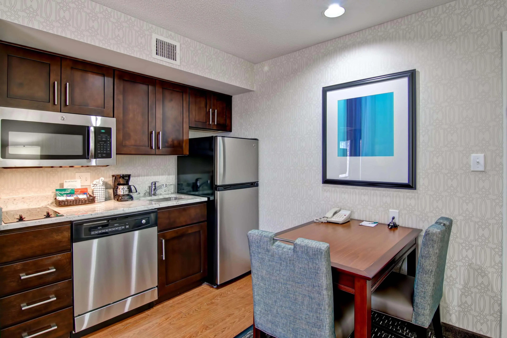 Homewood Suites By Hilton Memphis Poplar