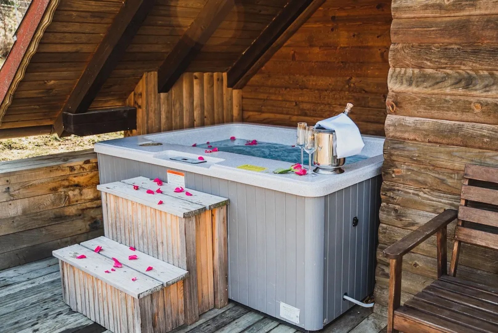 Wooden Cabin Žurej With Hot Tub