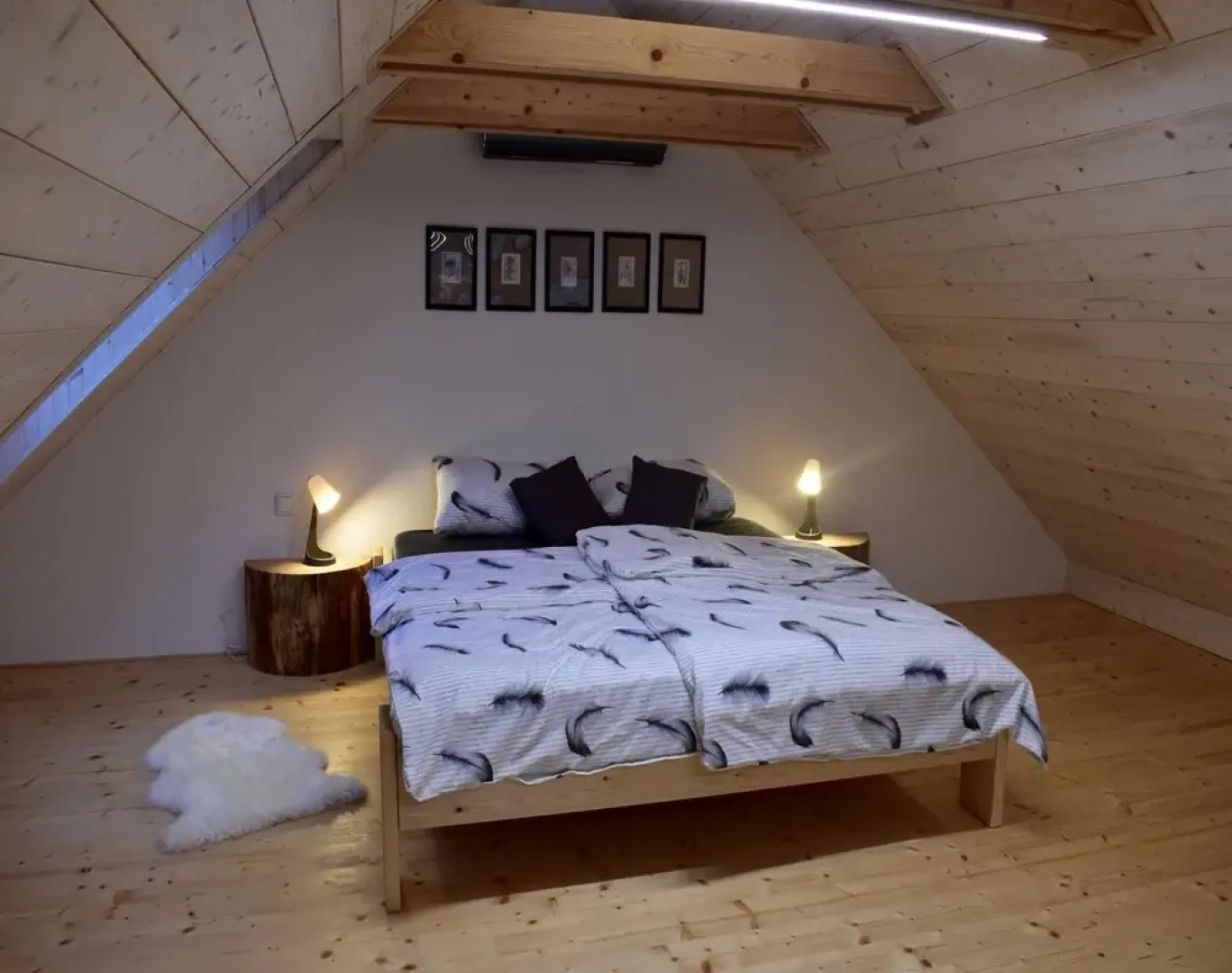Apartment Near Pernstejn Castle in Smrcek