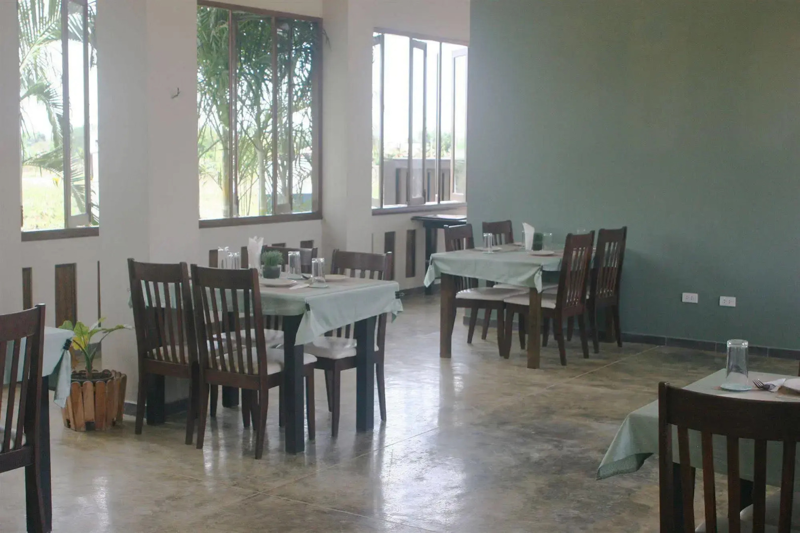 Garden Hills Villa Resort