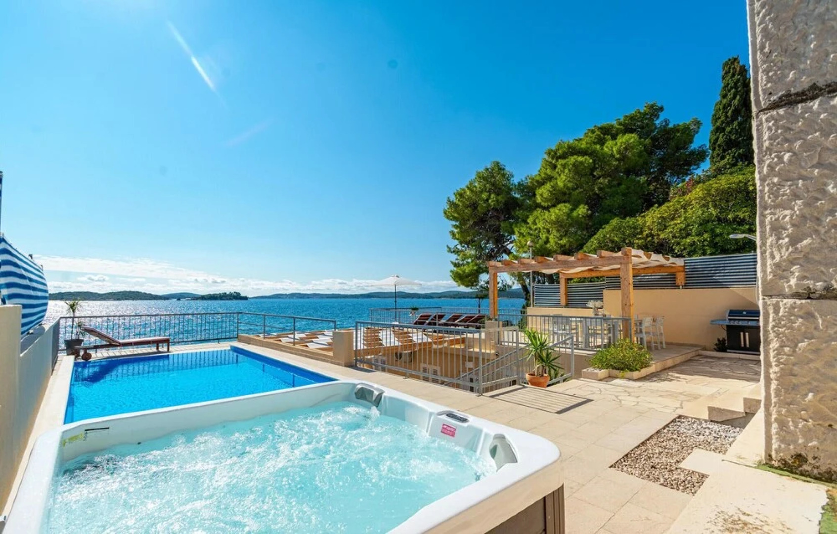 Amazing Home in Orebic with Hot Tub, WiFi & Outdoor Swimming Pool