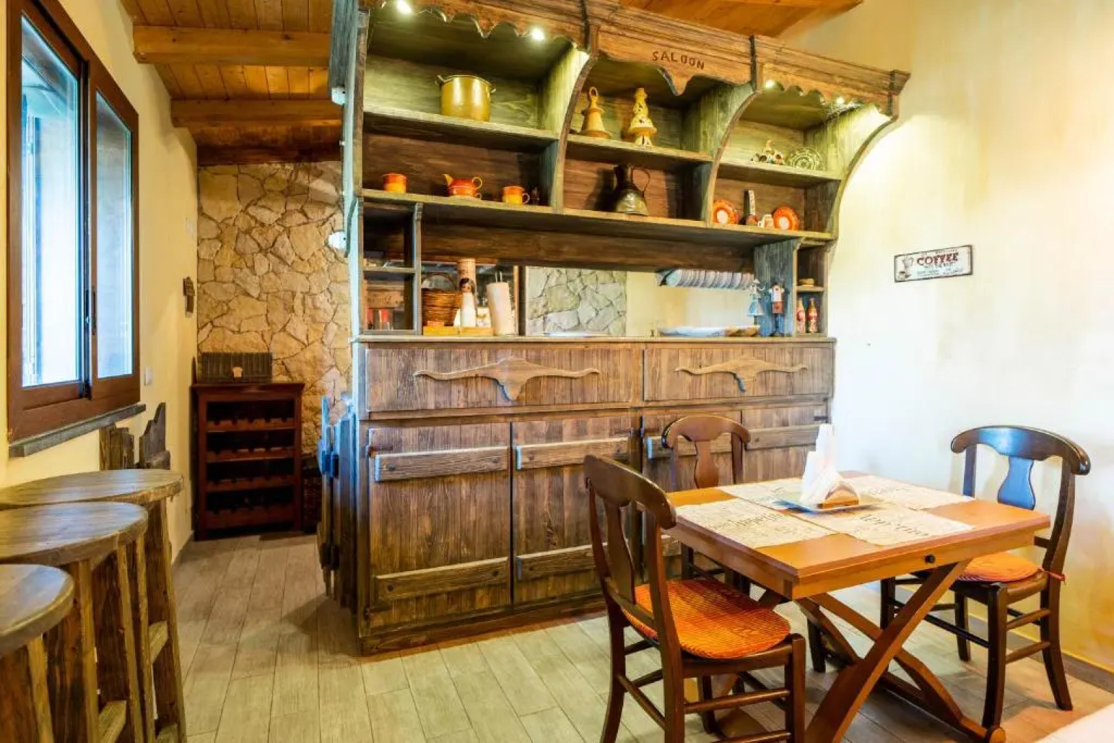 Villa Romeo with tree house