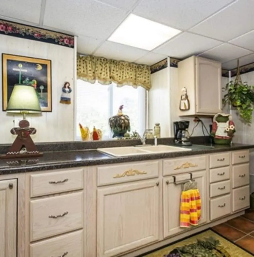 Matthews Manor Bed and Breakfast