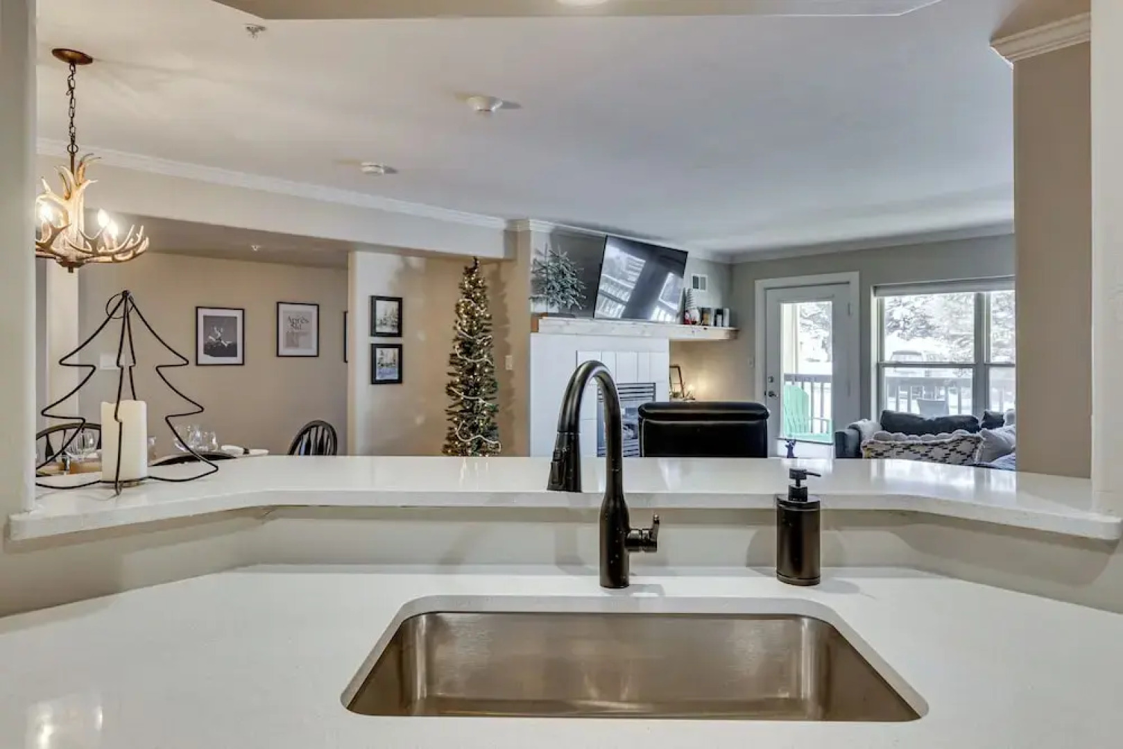 Close to Beaver Creek & Vail: Cozy Edwards Condo!