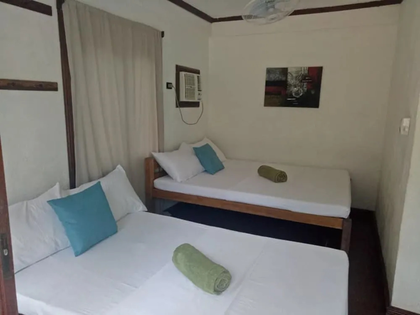 Tres Verdes Resort & Resto-Bar