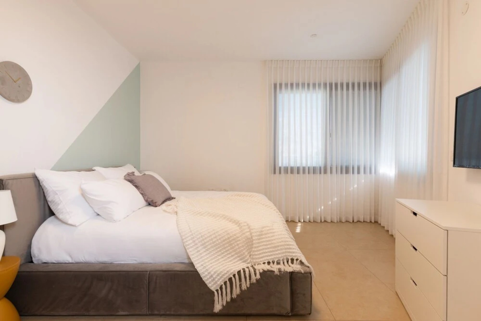 Huge Pampering Villa 5 BR with Jacuzzi