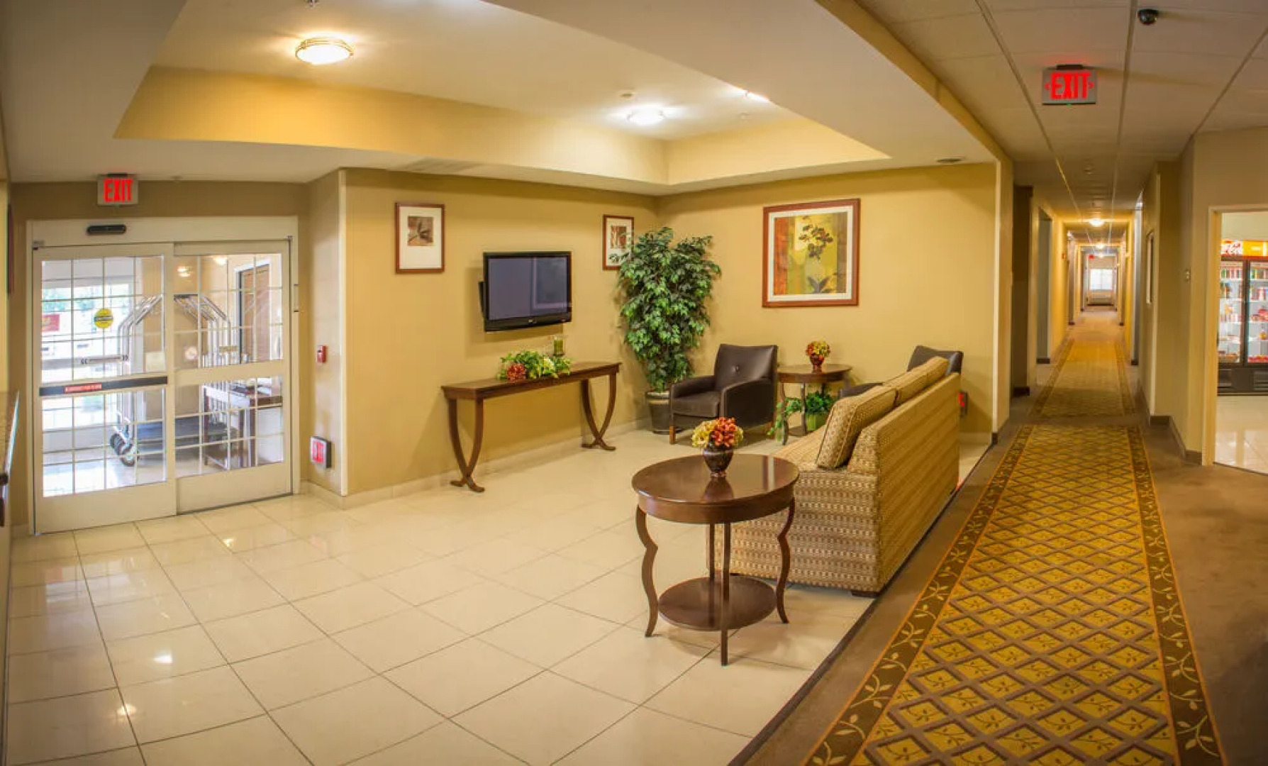 Candlewood Suites South Bend Airport