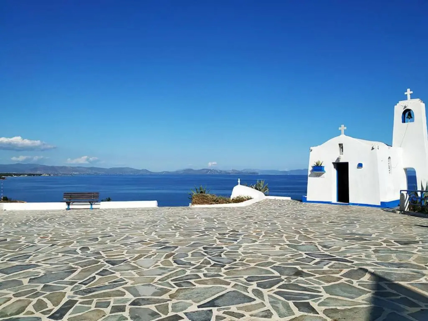 HoneyBee 1 - Sunny Studio in the center of Rafina