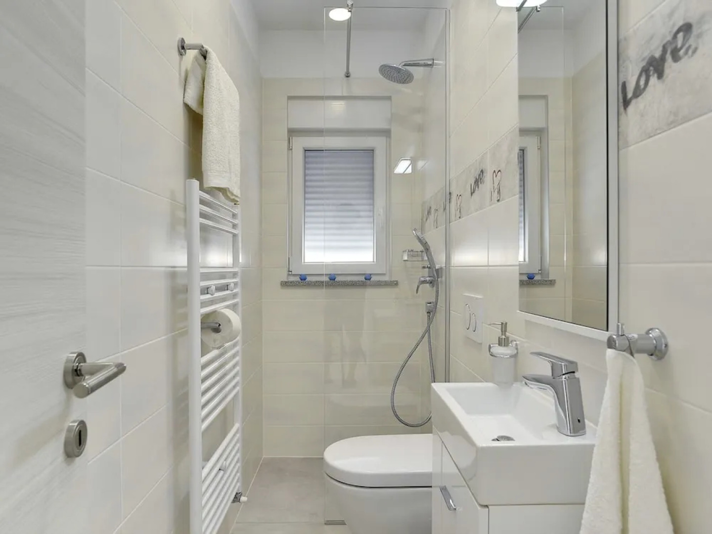 Villa in Peroj With Pool Near Barbariga Beach