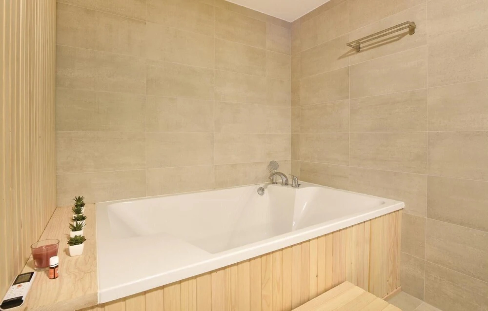 Amazing Home in Omis with Hot Tub, Sauna & WiFi