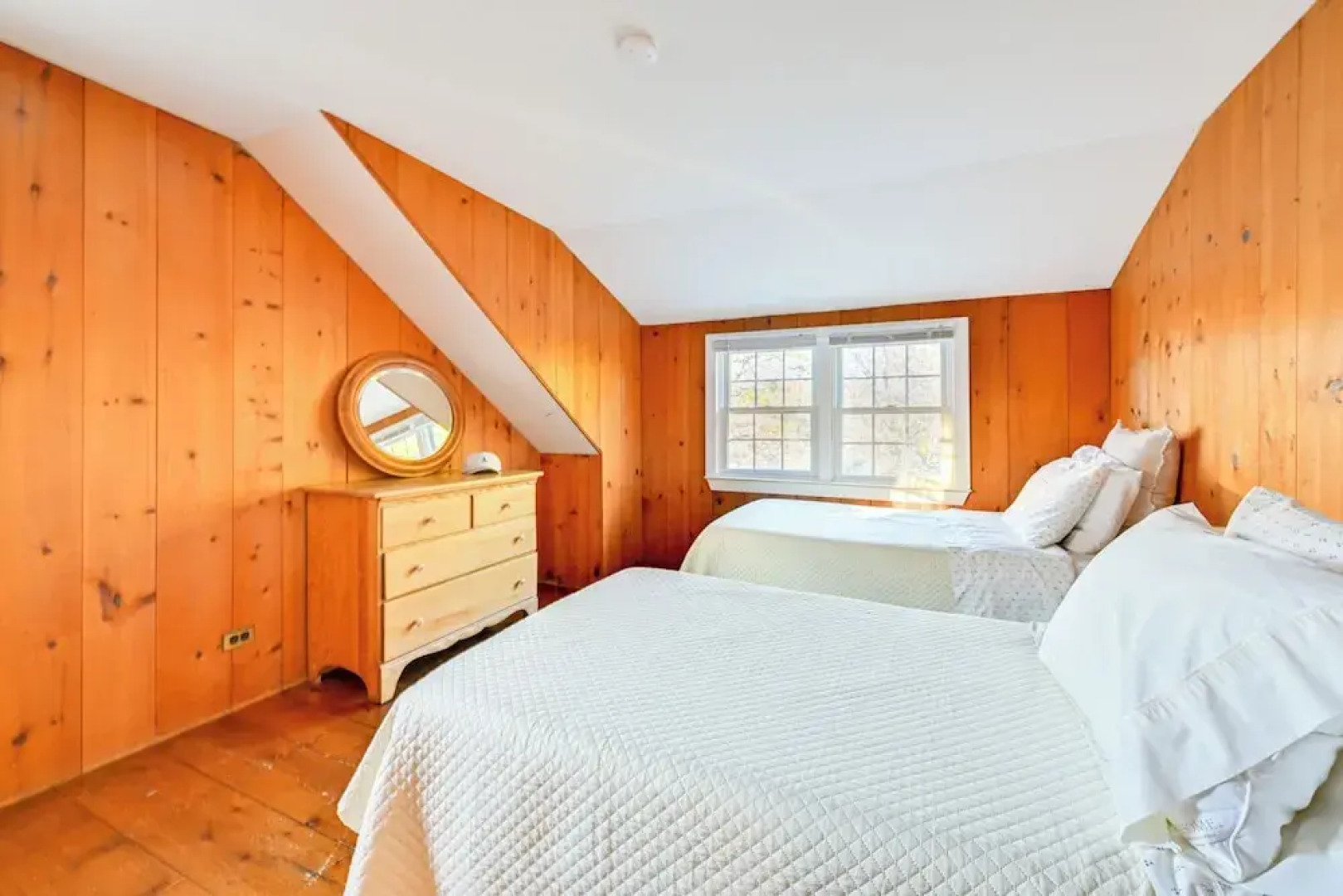 Walk to Amagansett Beach: Cottage w/ Deck!