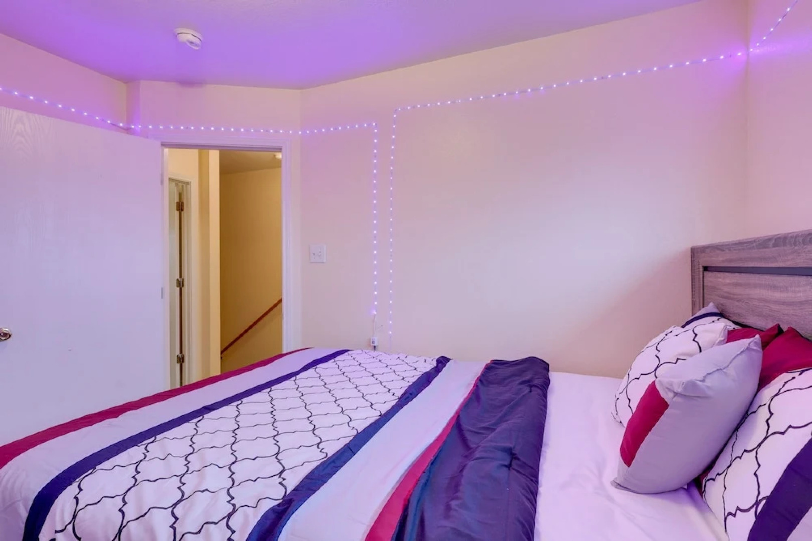 ~ 2 Blocks to Shops: Quaint Killeen Townhome!