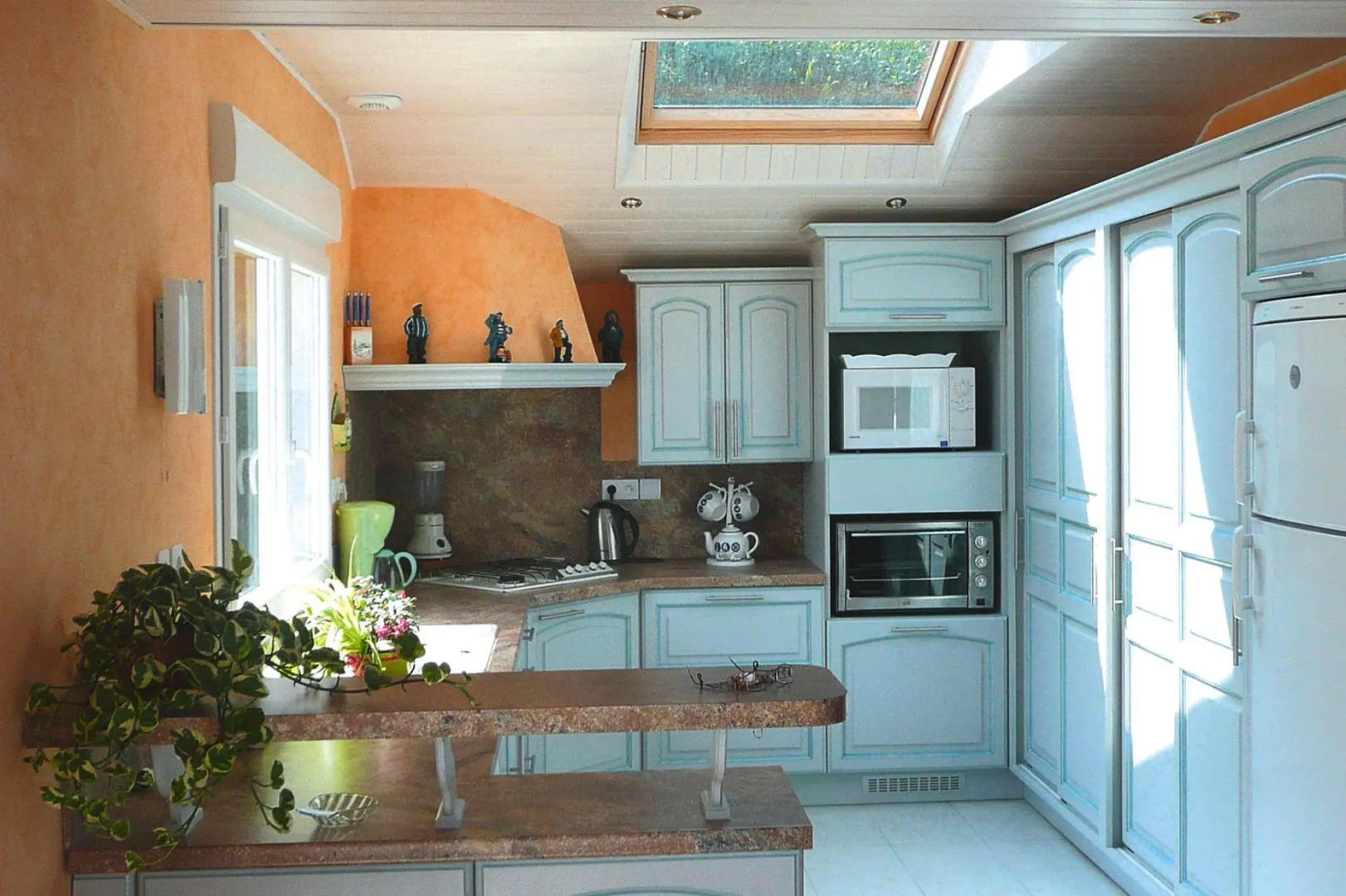 In Locquirec With 3 Bedrooms And 1 Bathrooms