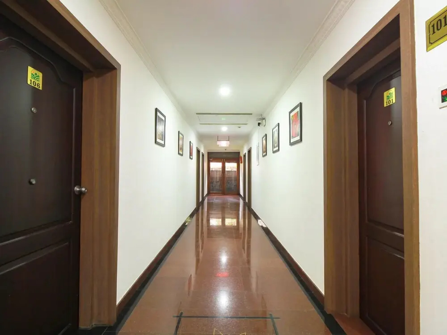 OYO 28567 Krishna Holiday Village