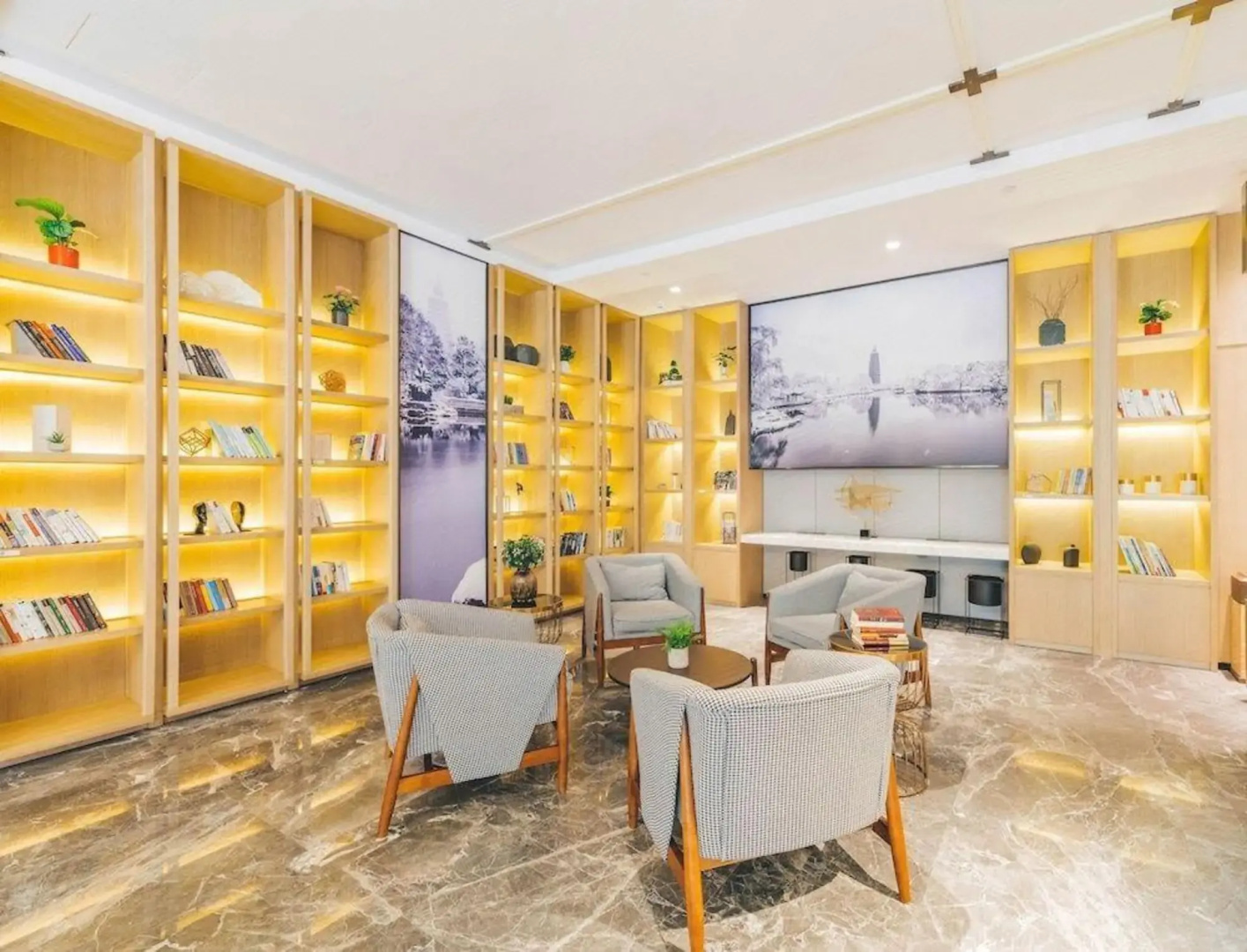 Atour Hotel Zhenda Road South Station Yantai