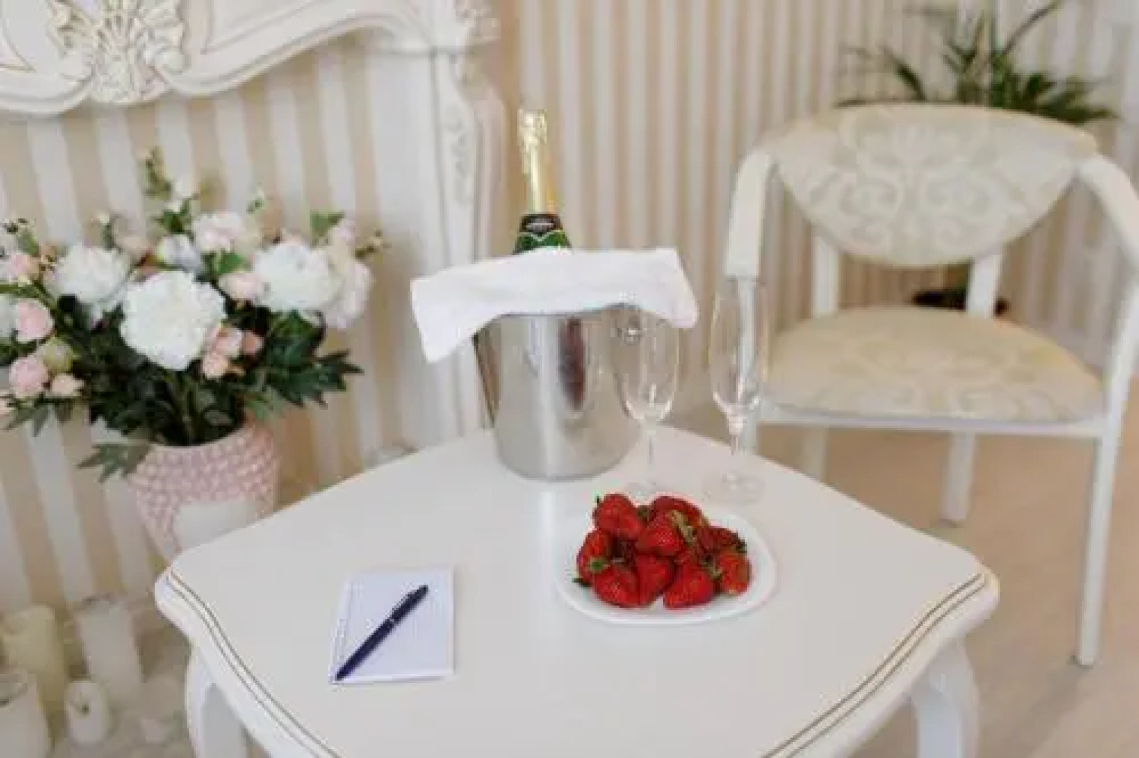 Royal Suite Apartment with Jacuzzi