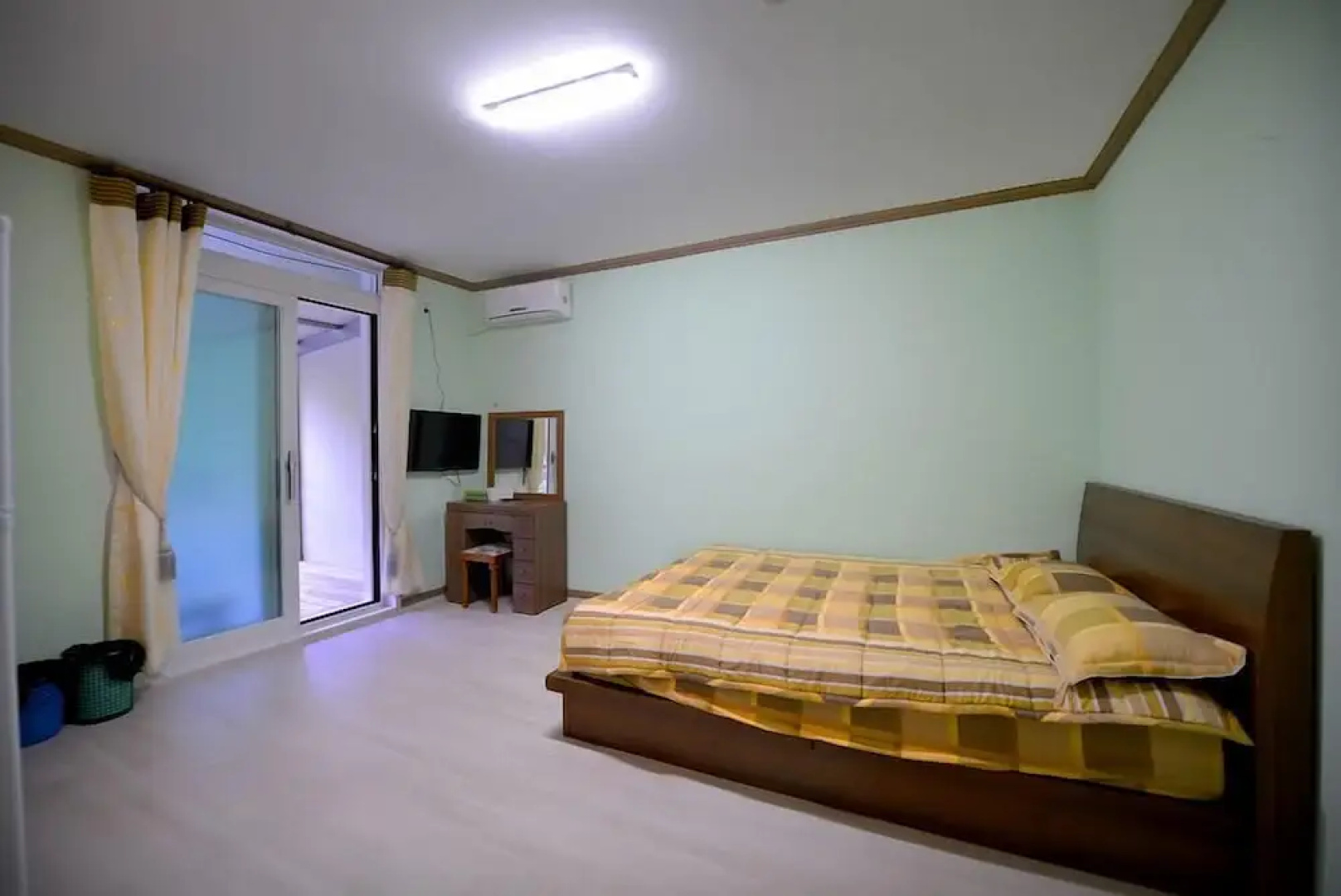 Jirisan Valley Pension