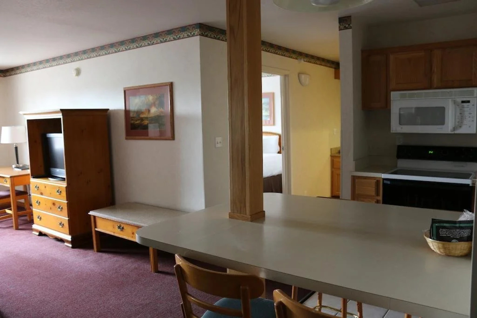 Gray Wolf Inn & Suites