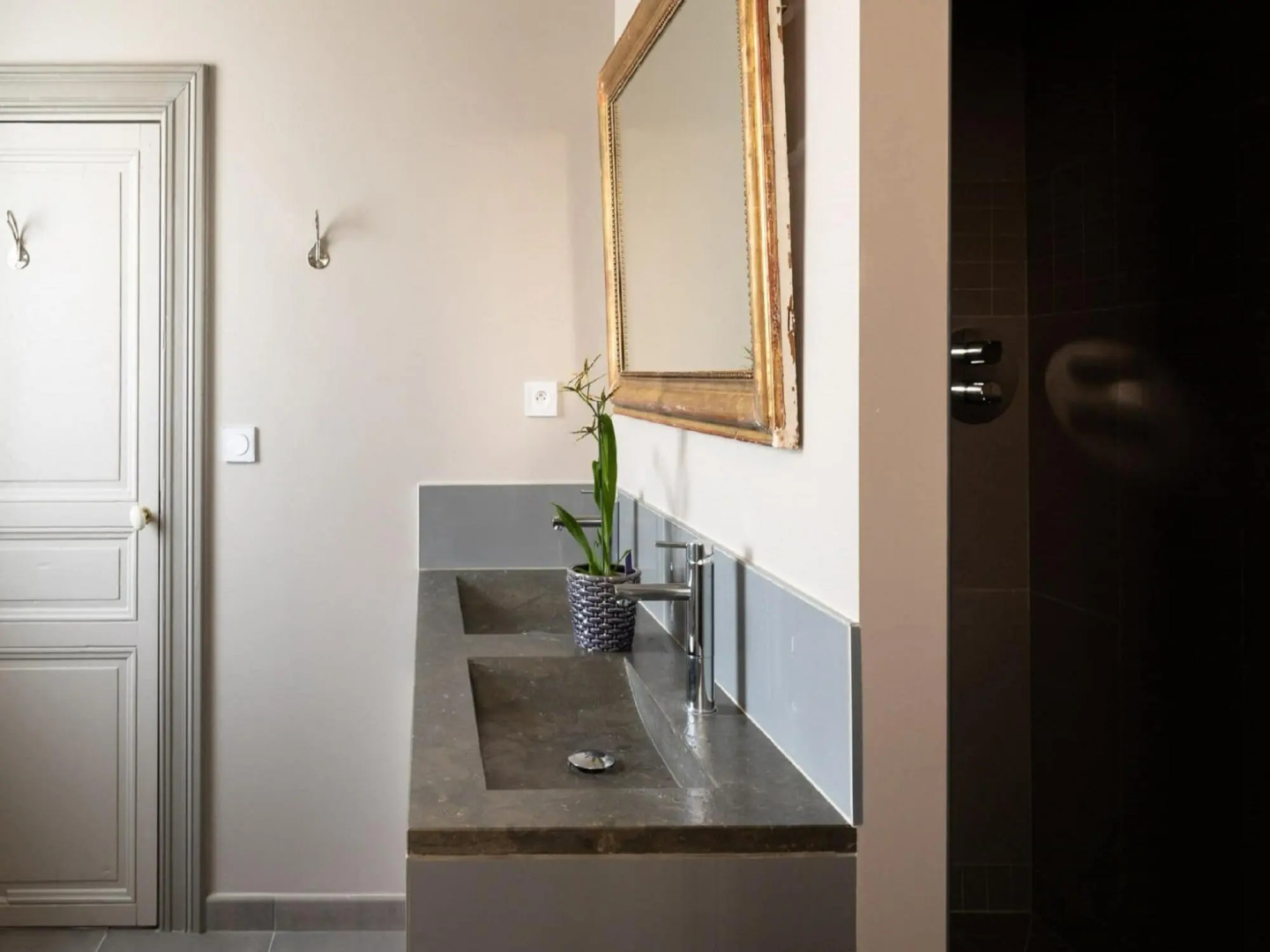 Nice holiday home in Nouvelle-Aquitaine with indoor pool