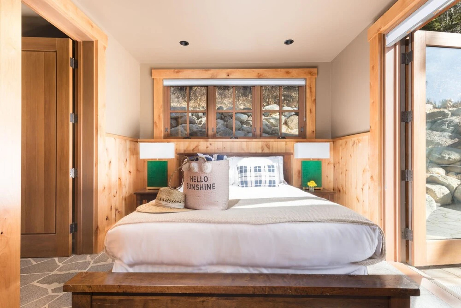 Hunter by AvantStay | Riverfront Cabin w/ Prvt Cottage | 10Mins from Squaw