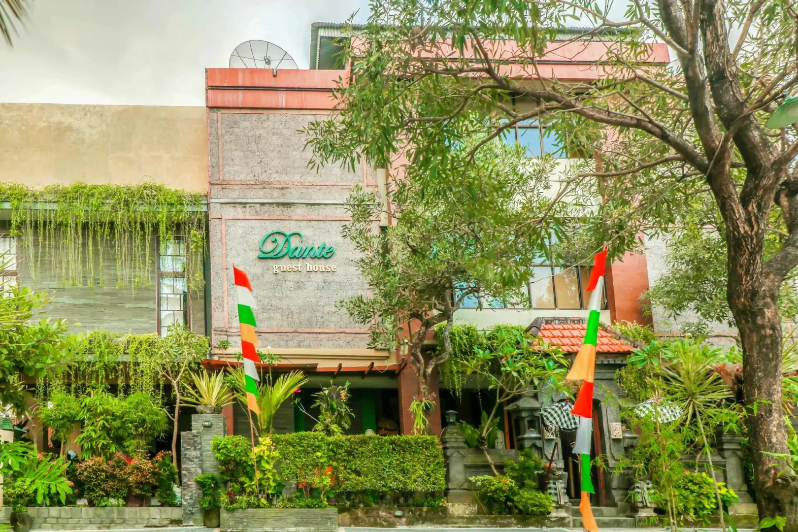 Capital O 612 Dante Guesthouse