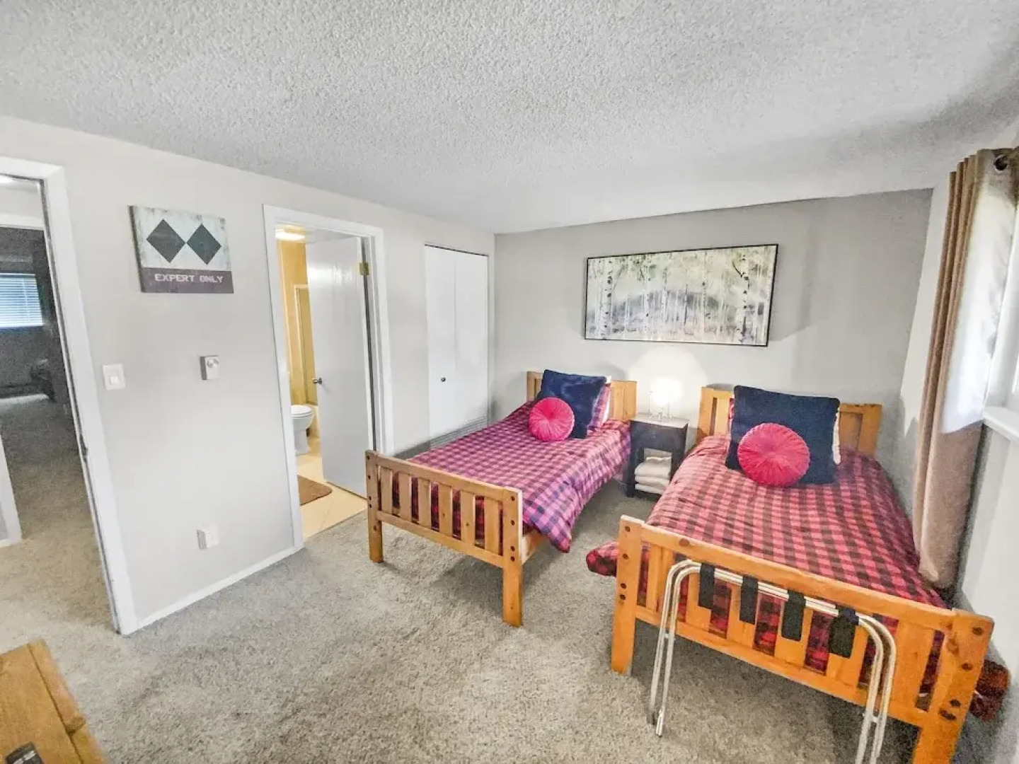 Beaver Ge 9-13 2 Bedroom Condo by Redawning