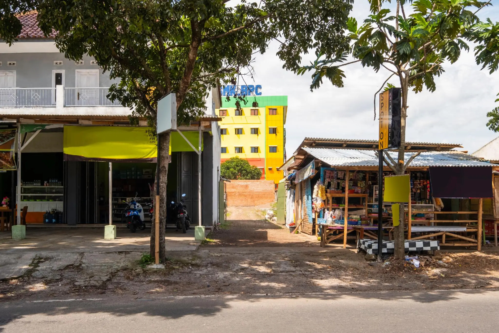 OYO 2859 Fatan Costel Syariah