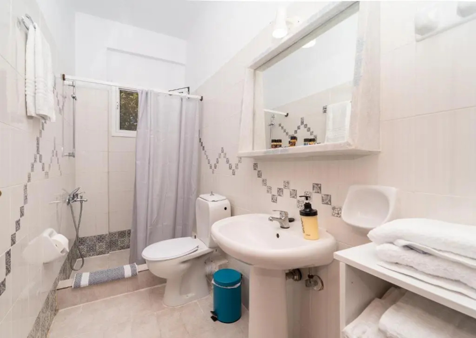 Blue Houses Apartments