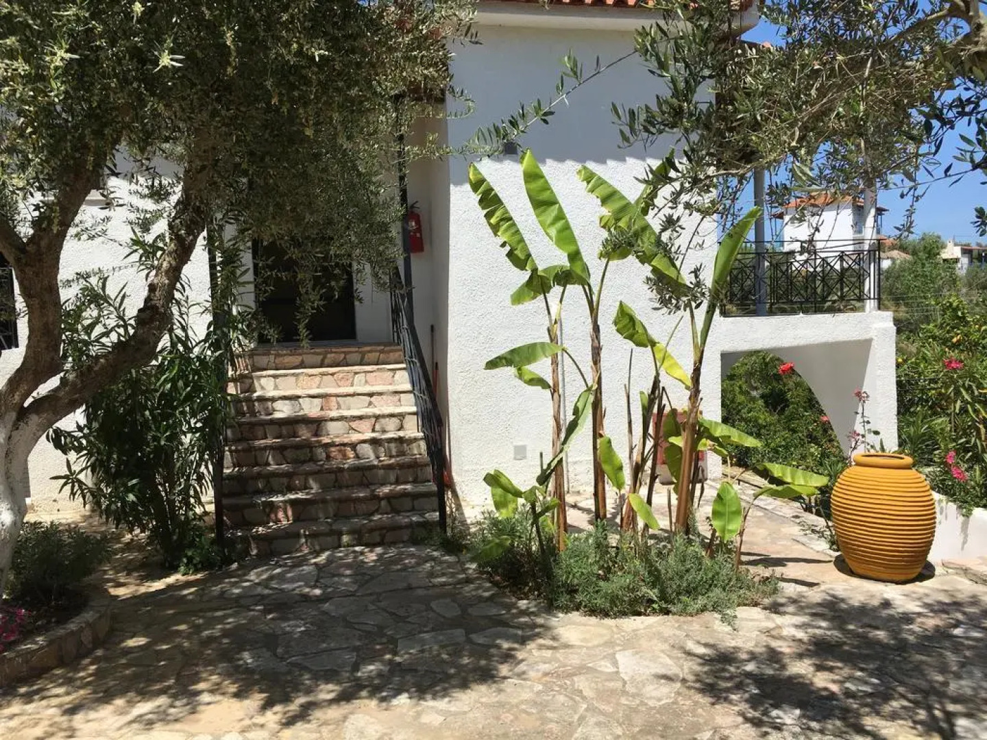 Peroulia Beach Houses