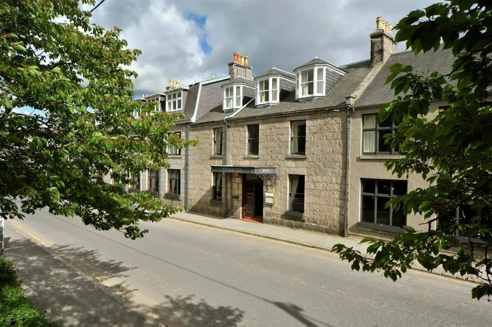 Balmoral Arms