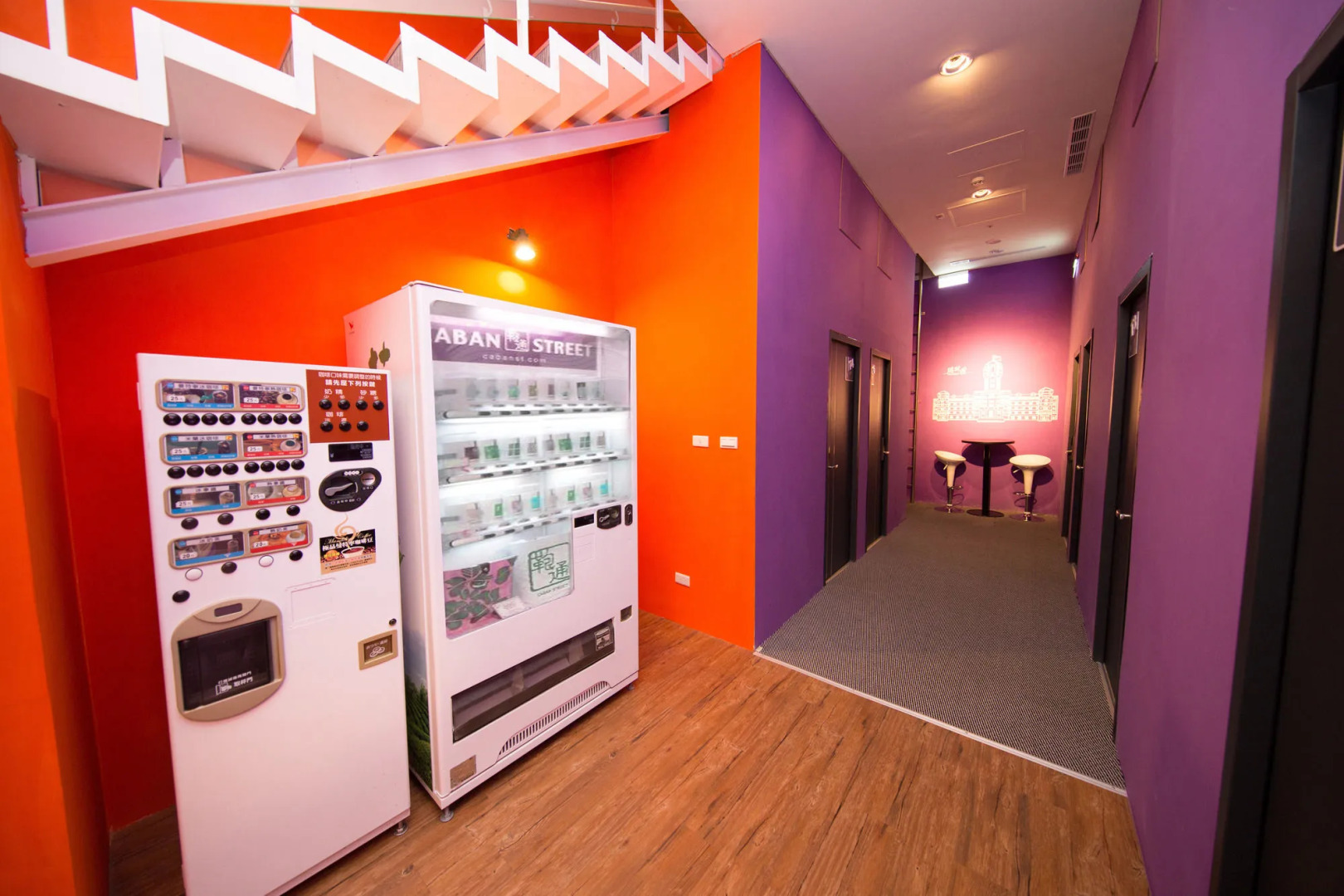 SleepBox Hotel - Ximen