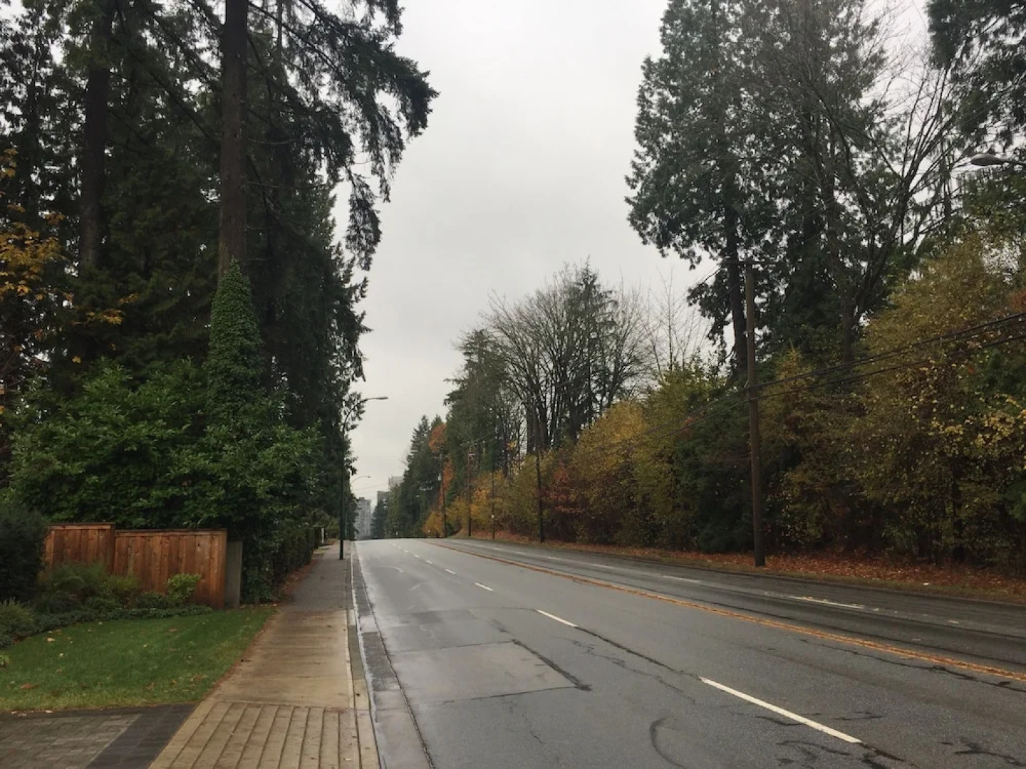 Vancouver Austin Guesthouse