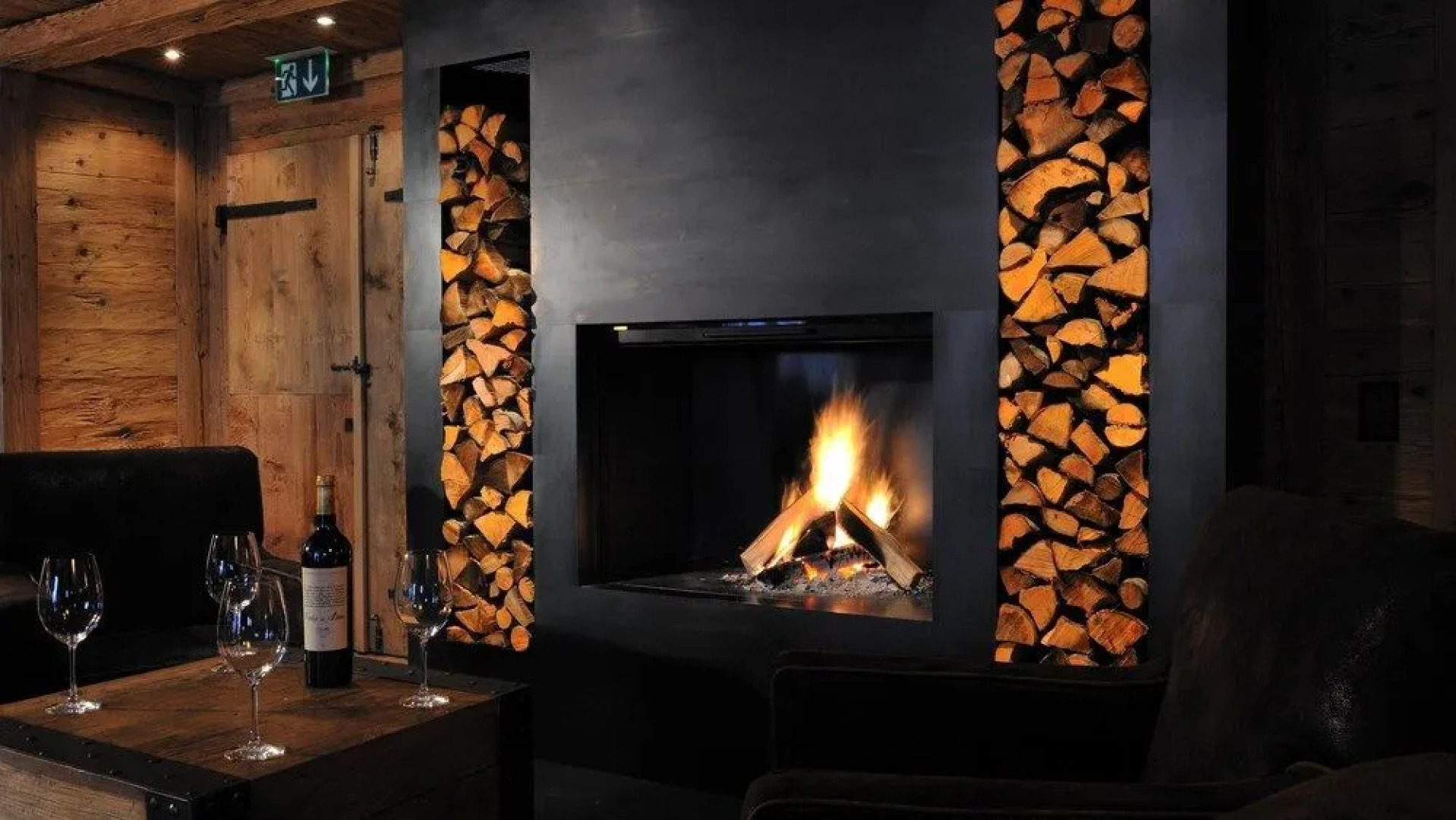 Hotel des Alpes by Bruno Kernen